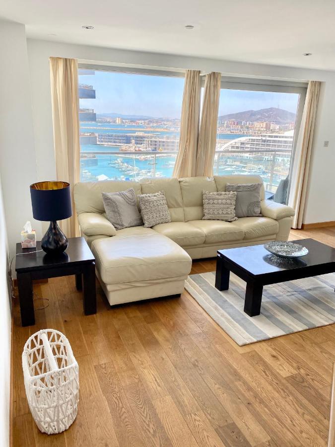 Ocean Village Lovely 2 Bedroom Apartment Cebelitarık Dış mekan fotoğraf
